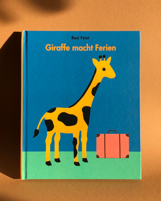 Giraffe macht Ferien, Paper Cut Out Book